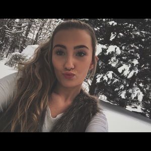 Meet your Posher, Riley